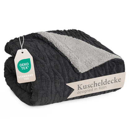 KUSCHELDECKE mit Zopfstrick-Optik