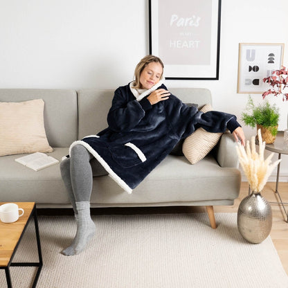 HOODIE DECKE - Oeko - TEX zertifizierter Kuschelpullover mit Kapuze - 